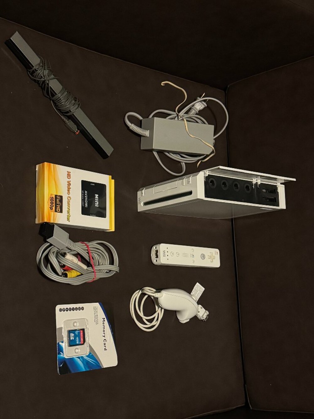Wii Console (White) Bundle with HDMI adapter